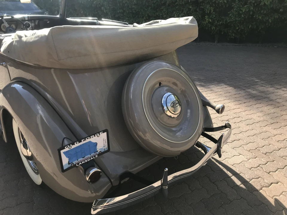 1936 Ford Model 48 & 68 - Image 17 of 31