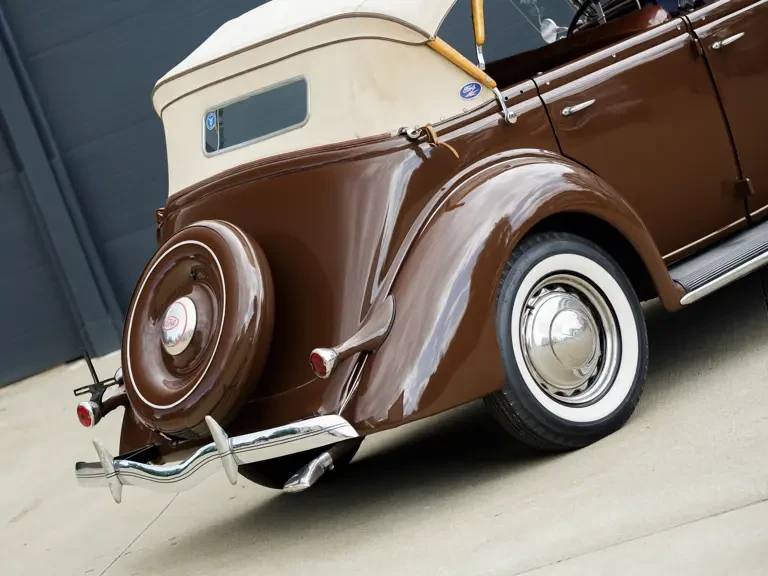 1936 Ford Model 48 & 68 - Image 21 of 31