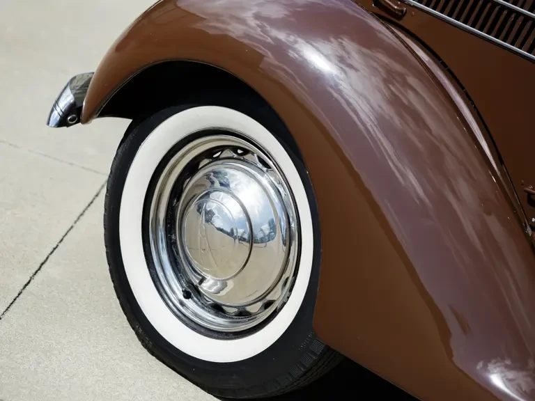 1936 Ford Model 48 & 68 - Image 24 of 31