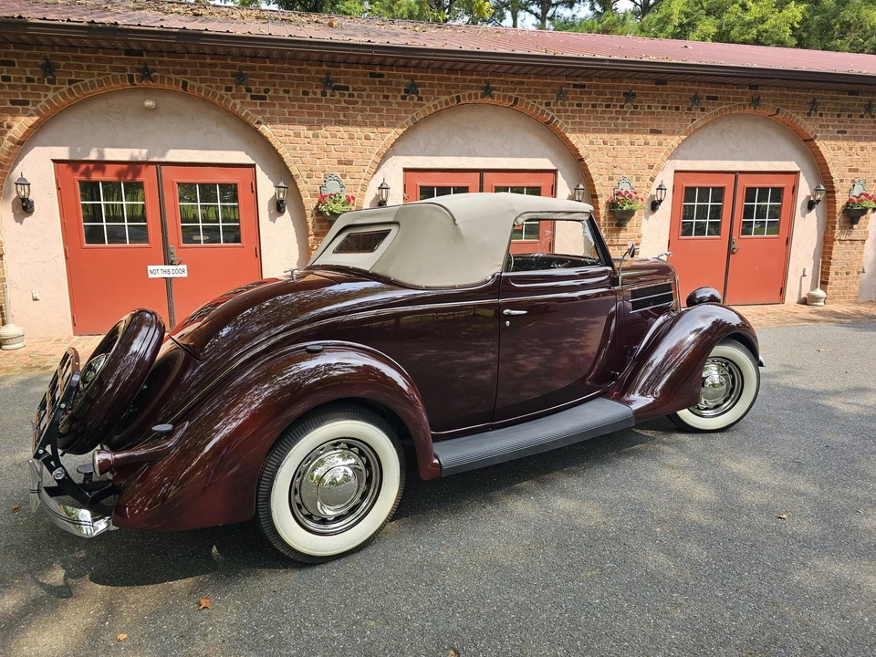 1936 Ford Model 48 & 68 - Image 30 of 31