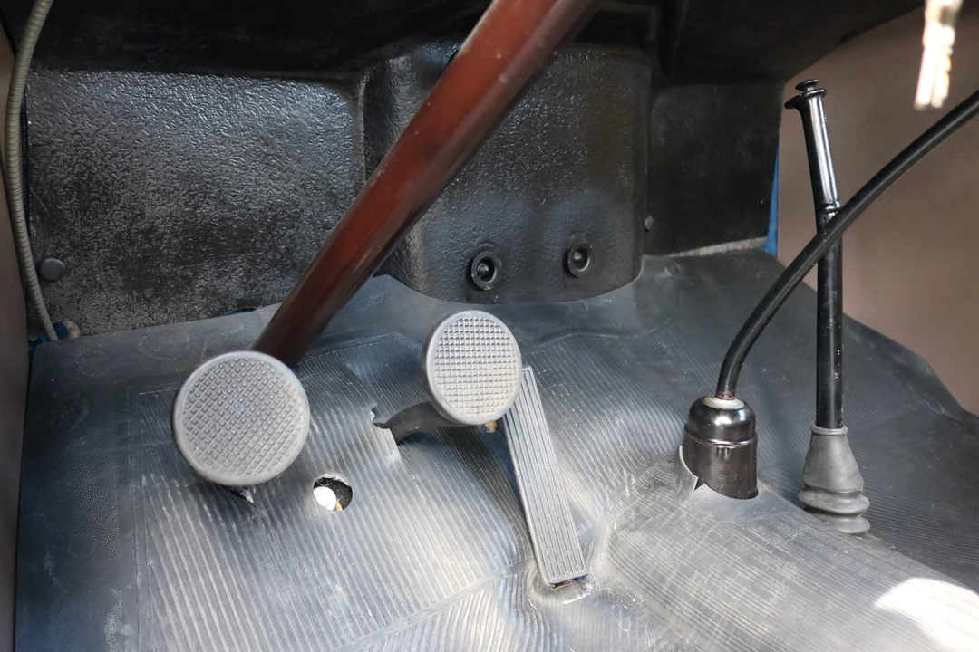 1936 Ford Model 48 & 68 - Image 25 of 31