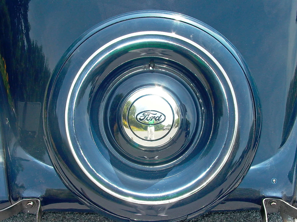 1936 Ford Model 48 & 68 - Image 4 of 7
