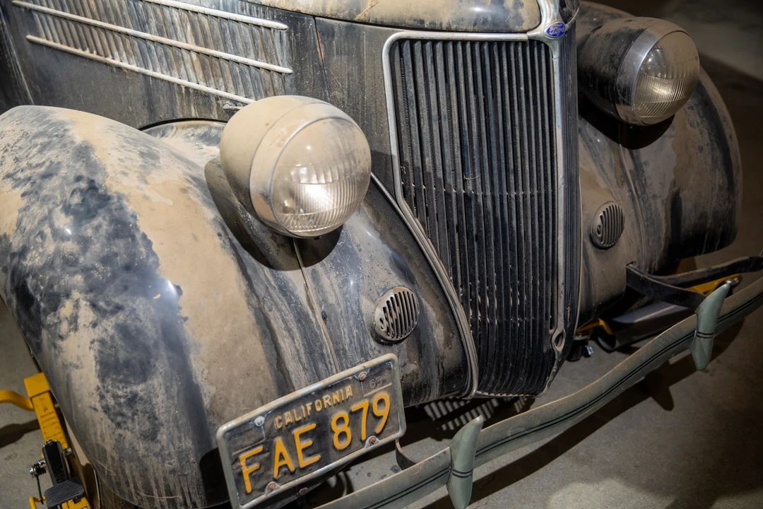 1936 Ford Model 48 & 68 - Image 19 of 31