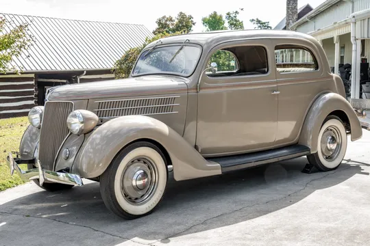 1936 Ford Model 68 Tudor