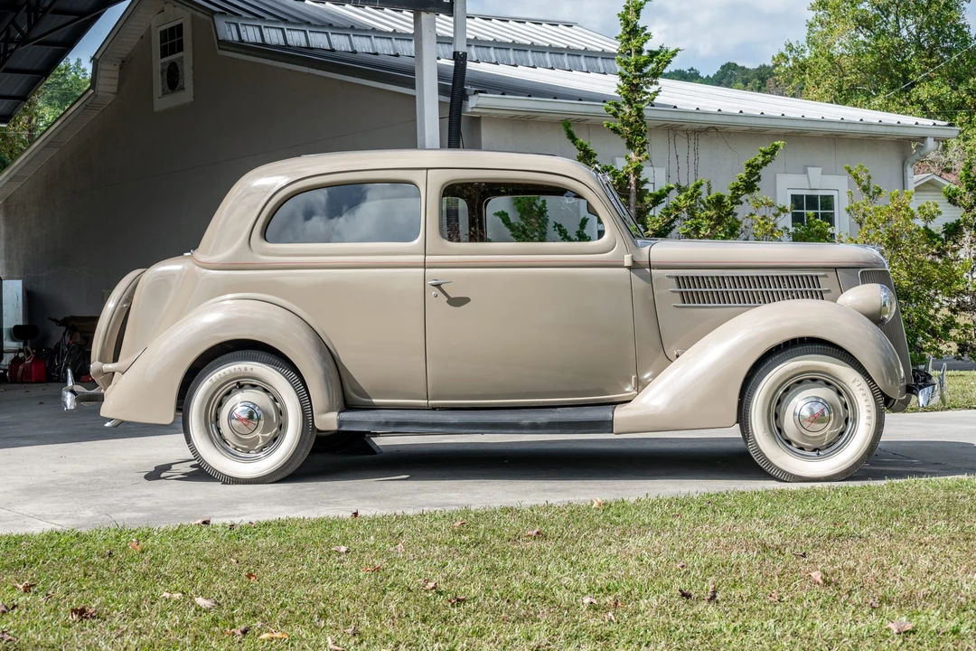 1936 Ford Model 48 & 68 - Image 5 of 31
