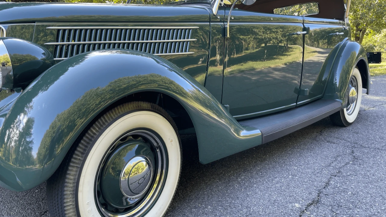 1936 Ford Model 48 & 68 - Image 24 of 31