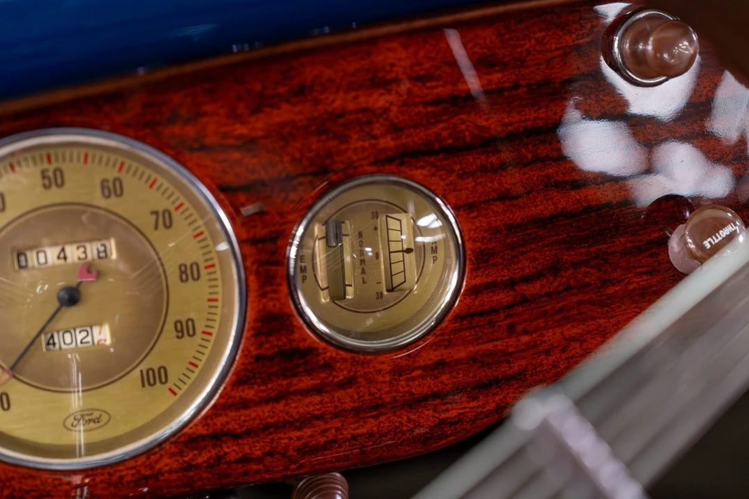1936 Ford Model 48 & 68 - Image 23 of 31