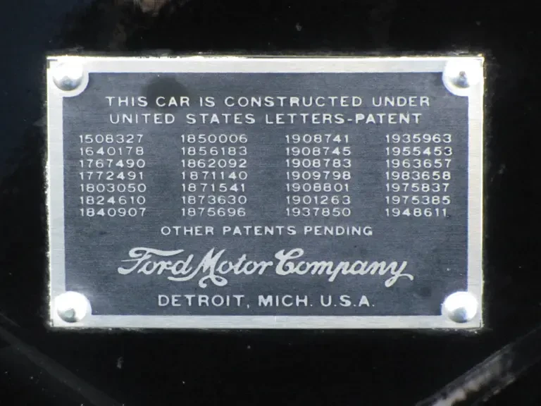 1936 Ford Model 48 & 68 - Image 9 of 25