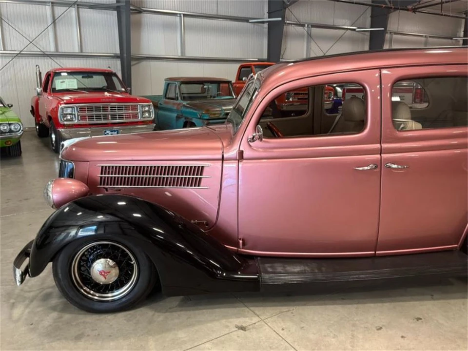 1936 Ford Model 48 & 68 - Image 9 of 14
