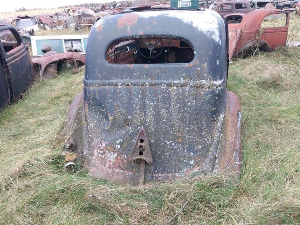 1936 Ford Standard & Deluxe & Super Deluxe - Image 3 of 9
