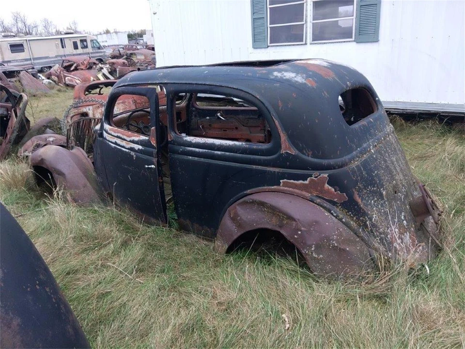1936 Ford Standard & Deluxe & Super Deluxe - Image 4 of 9