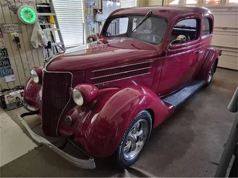 1936 Ford Tudor Slantback Restomod