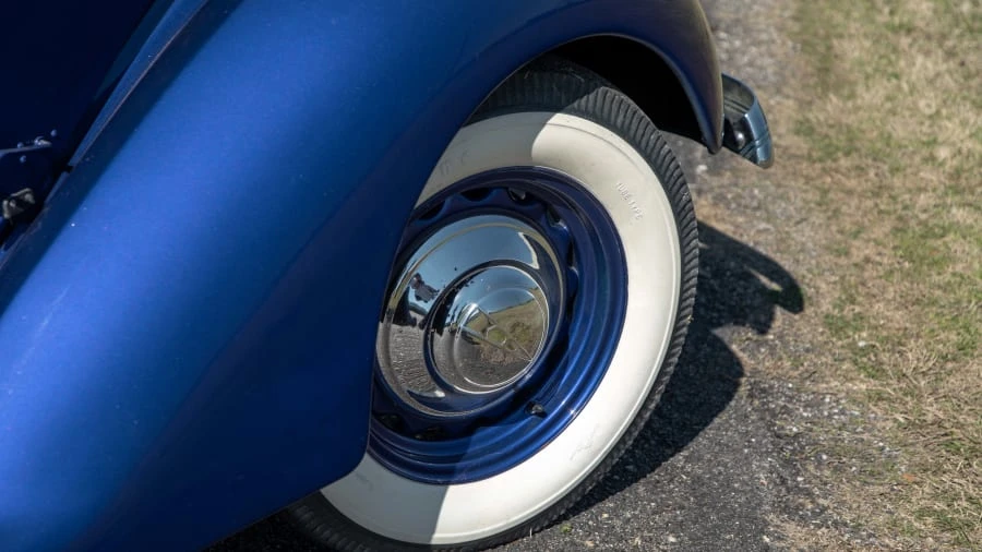 1936 Ford Model 48 & 68 - Image 15 of 17