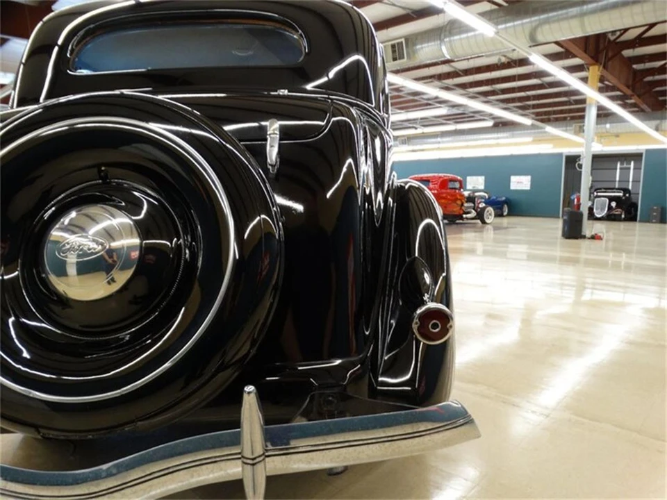 1936 Ford Model 48 & 68 - Image 27 of 31