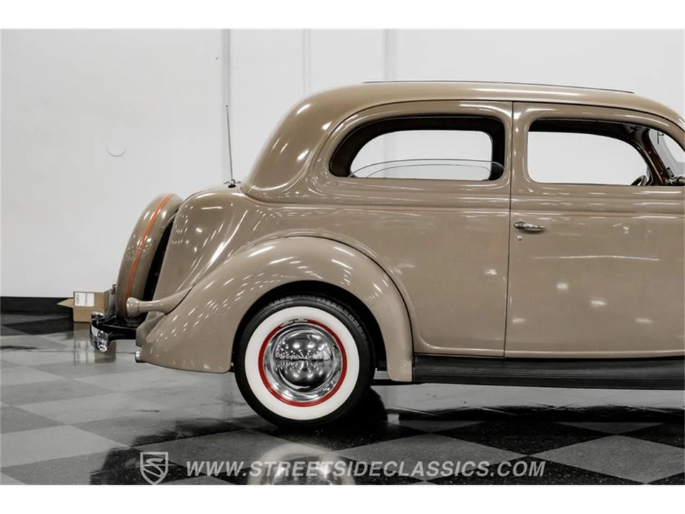 1936 Ford Model 48 & 68 - Image 29 of 31
