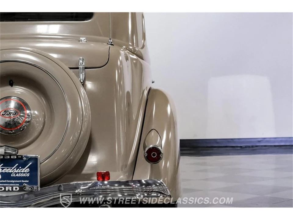 1936 Ford Model 48 & 68 - Image 26 of 31
