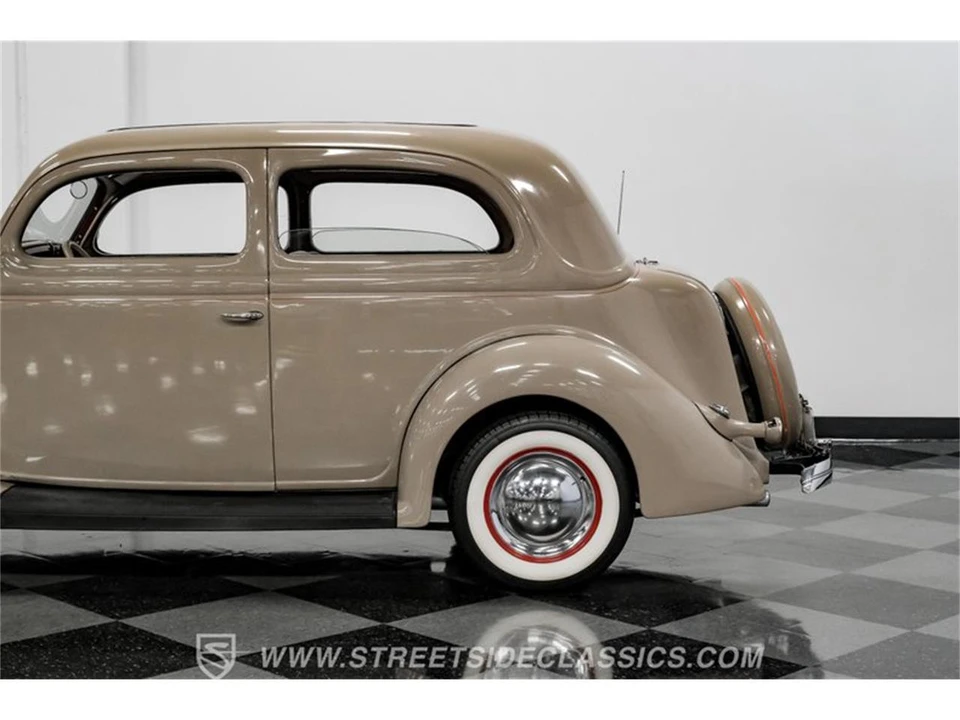 1936 Ford Model 48 & 68 - Image 24 of 31