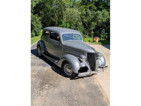 1936 Ford Tudor Humpback Sedan
