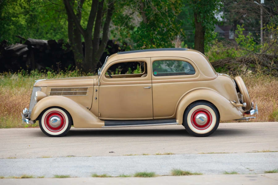 1936 Ford Model 48 & 68 - Image 2 of 19