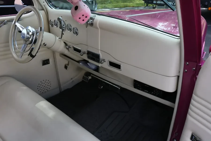 1936 Ford Model 48 & 68 - Image 29 of 31