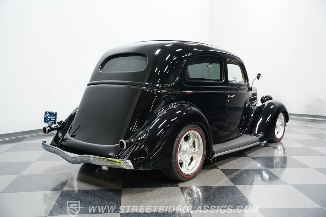 1936 Ford Model 48 & 68 - Image 11 of 12