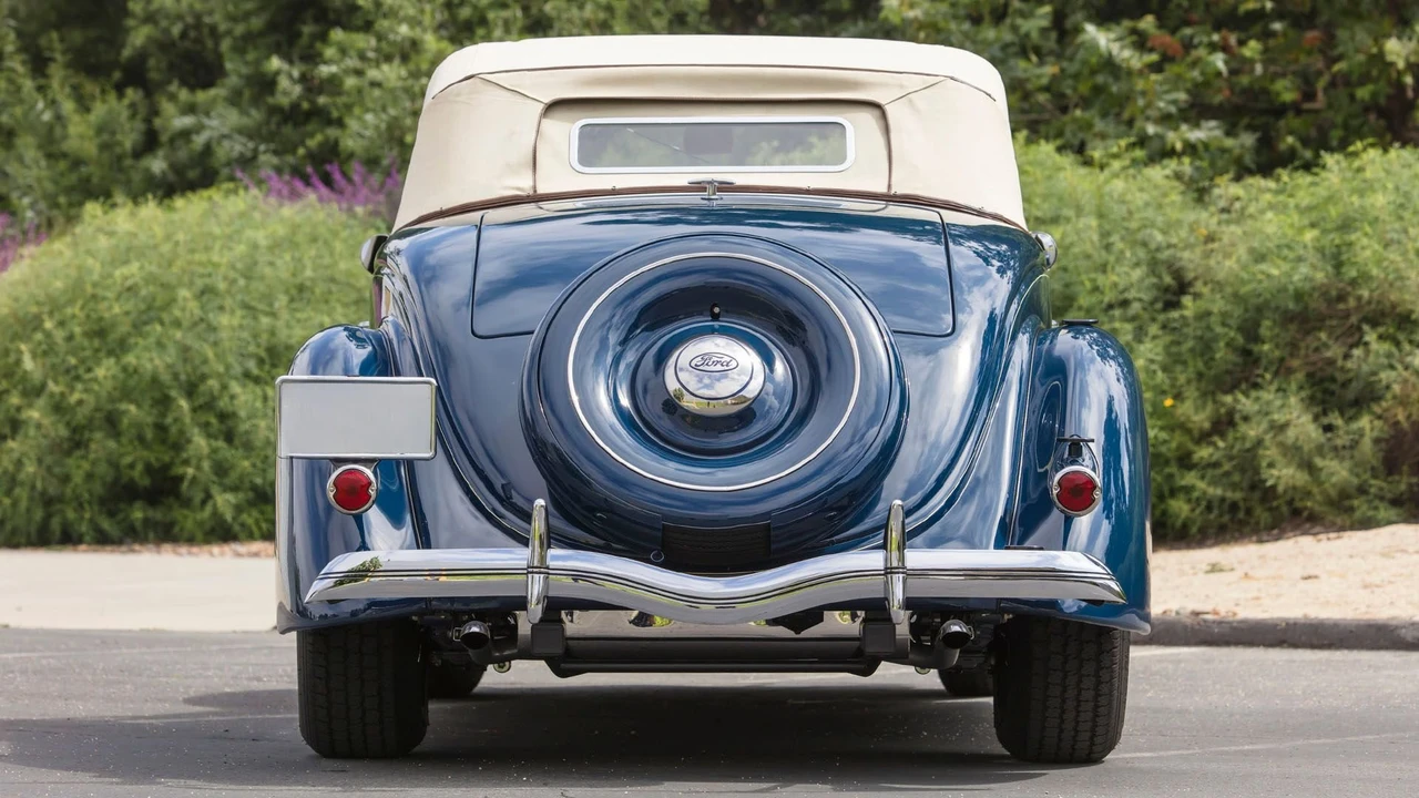 1936 Ford Standard & Deluxe & Super Deluxe - Image 4 of 31