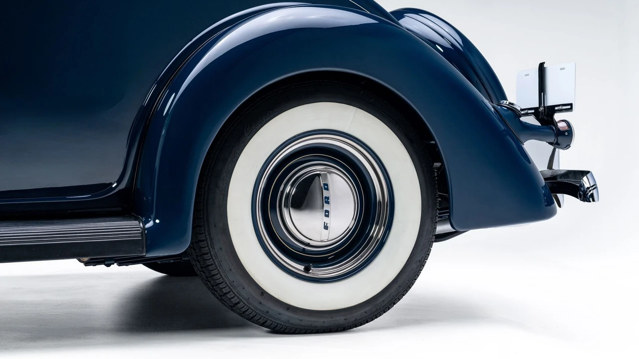 1936 Ford Standard & Deluxe & Super Deluxe - Image 19 of 31