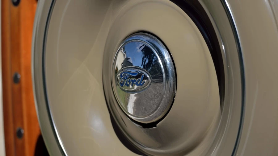 1936 Ford Model 48 & 68 - Image 10 of 12