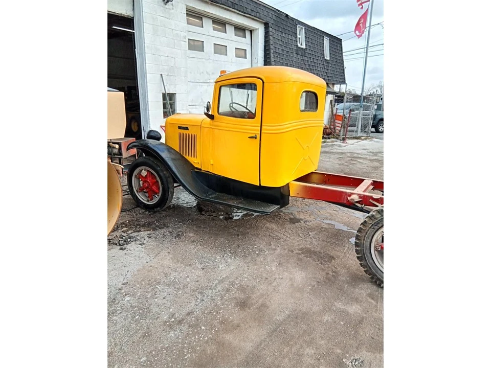 1936 International - Image 4 of 4