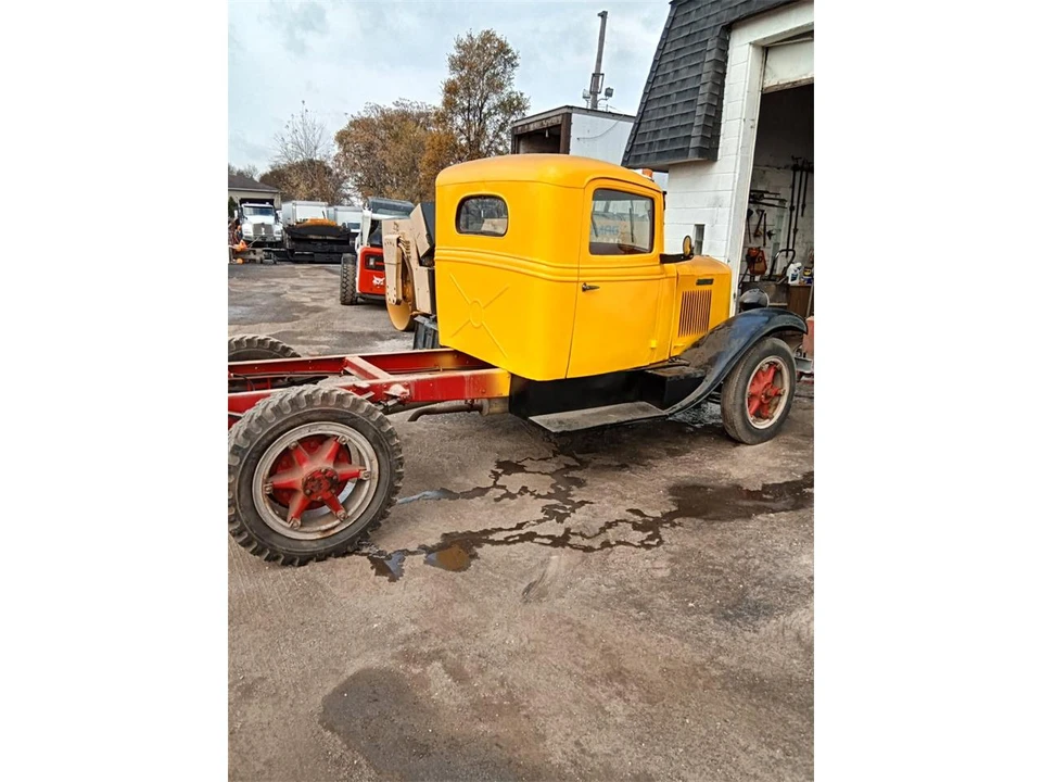 1936 International - Image 2 of 4