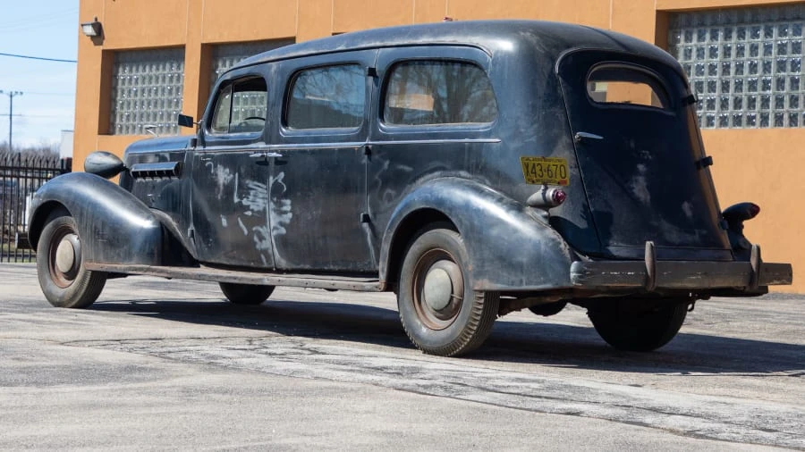 1936 LaSalle Series 50 - Image 3 of 12