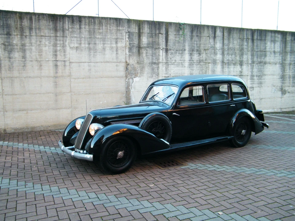 1936 Lancia - Image 14 of 15