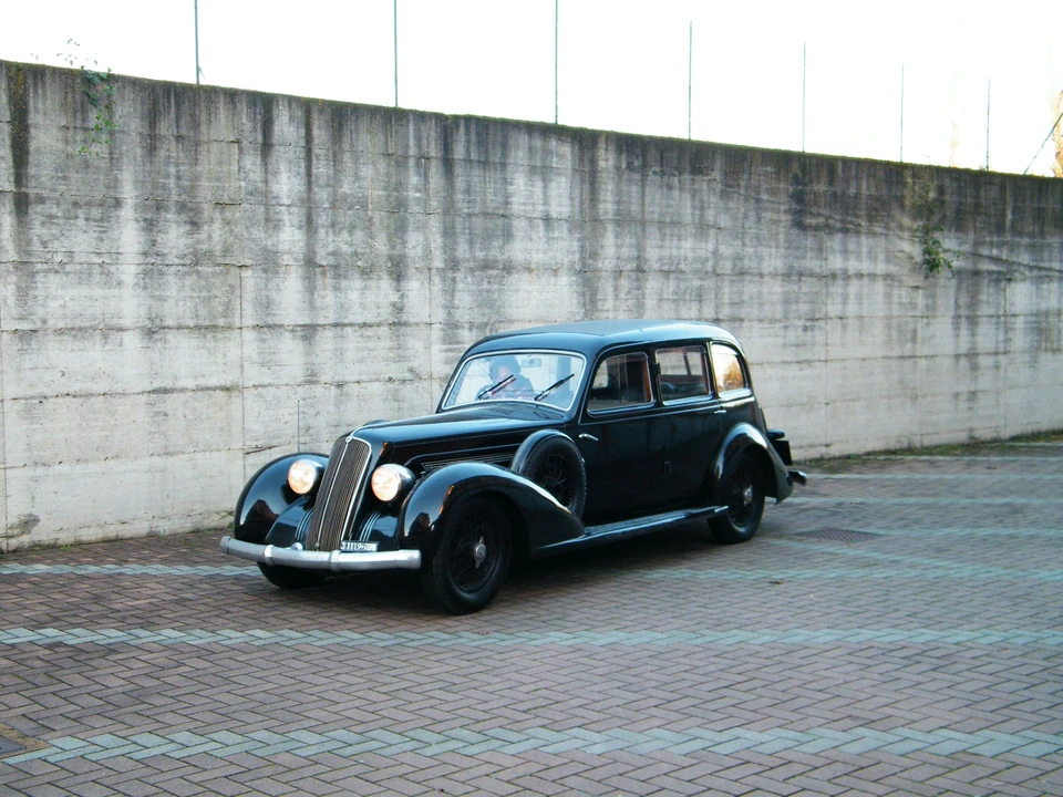 1936 Lancia - Image 13 of 15