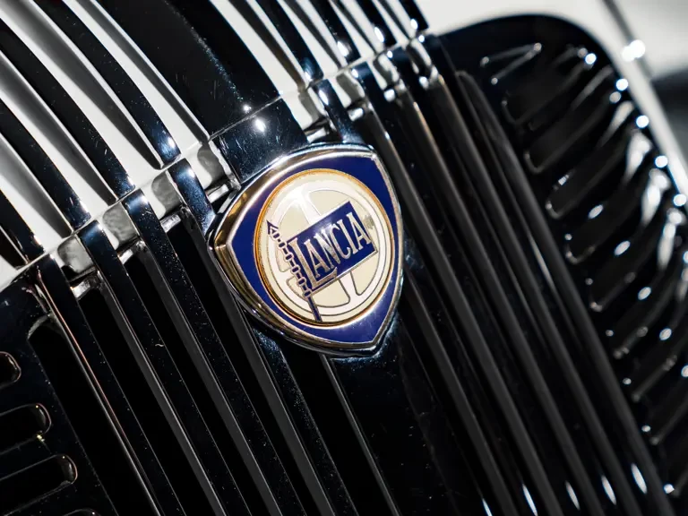 1936 Lancia - Image 7 of 31