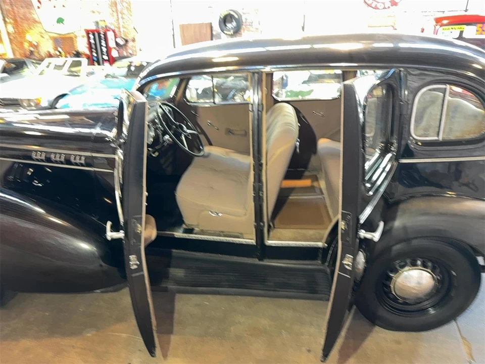 1936 Oldsmobile F-Series - Image 12 of 31