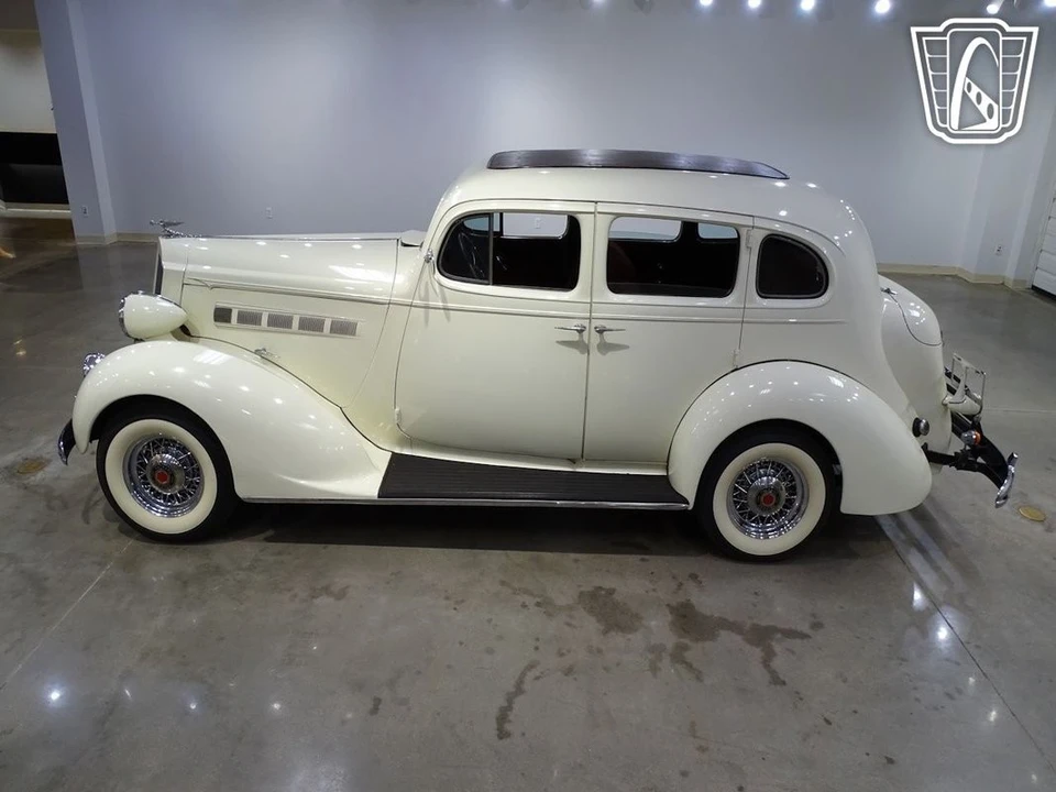 1936 Packard Eight - Image 7 of 12