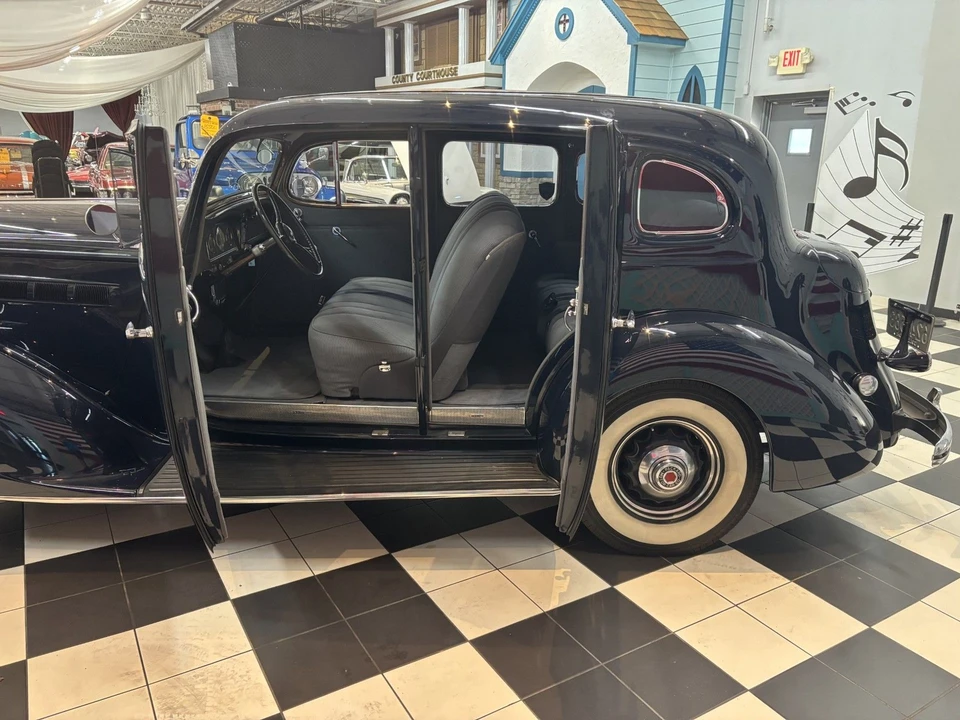 1936 Packard - Image 24 of 31
