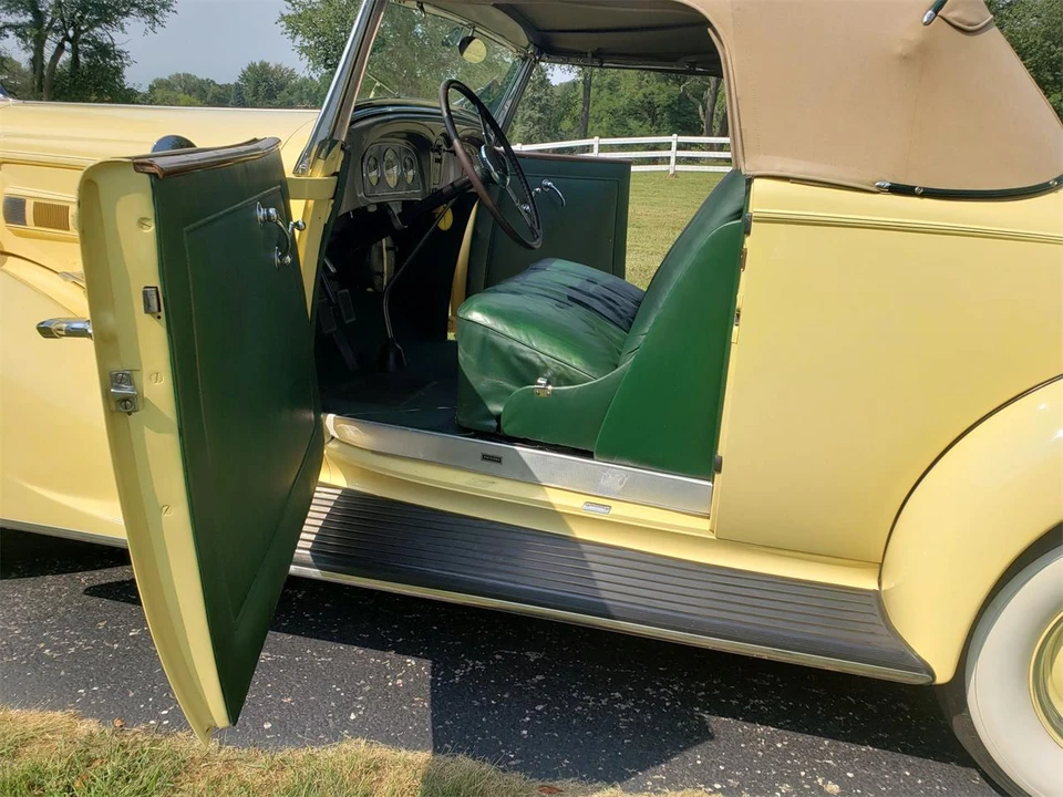 1936 Packard Eight - Image 11 of 24
