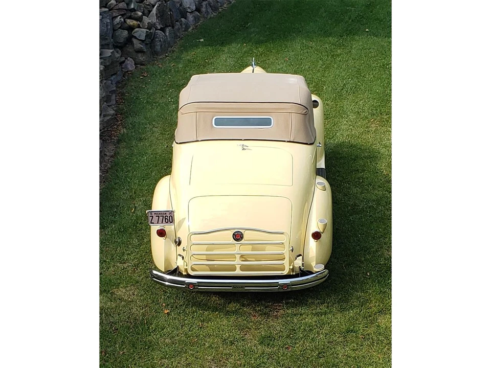 1936 Packard Eight - Image 6 of 24