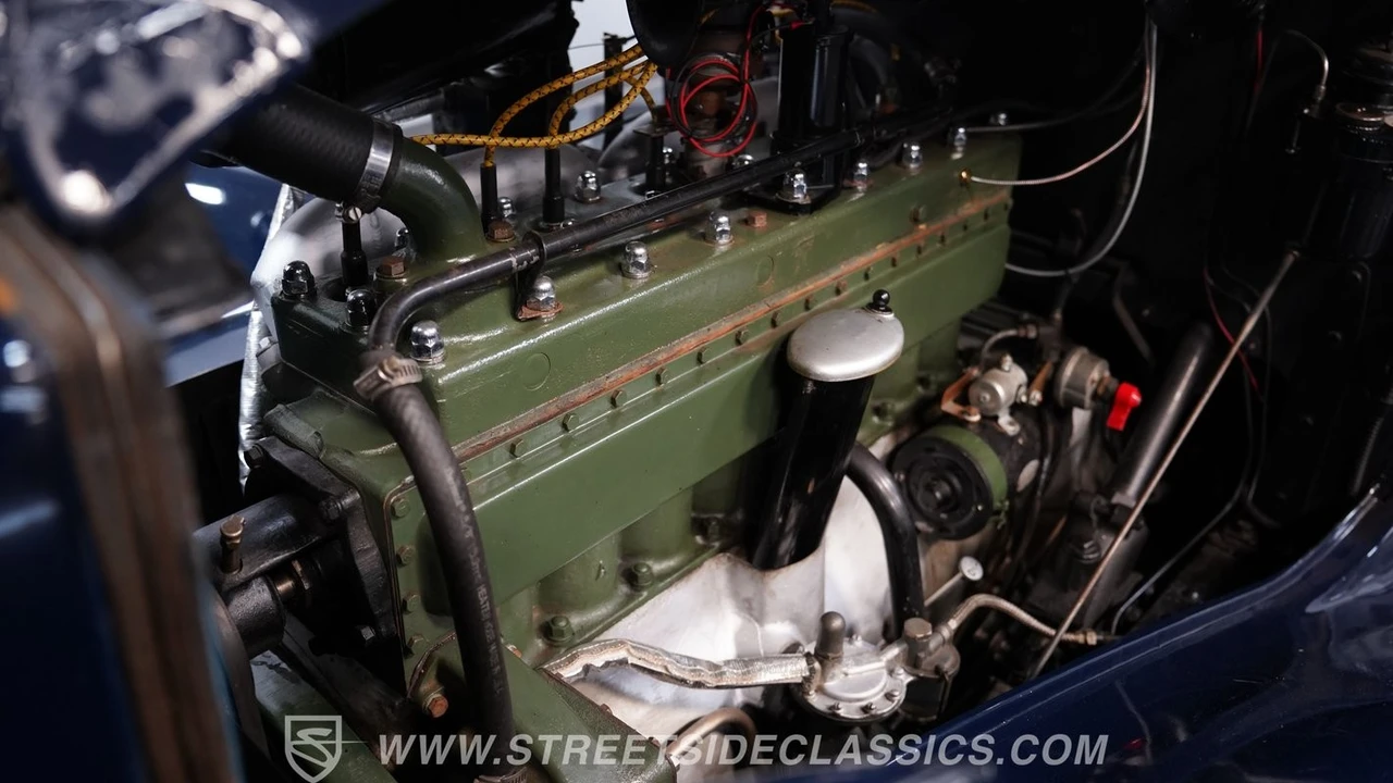 1936 Packard Eight - Image 4 of 12