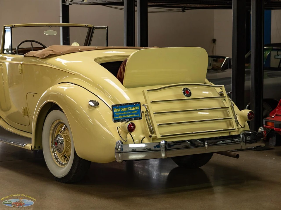 1936 Packard Eight - Image 23 of 31