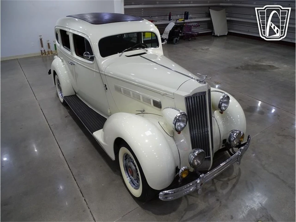 1936 Packard Eight - Image 21 of 31