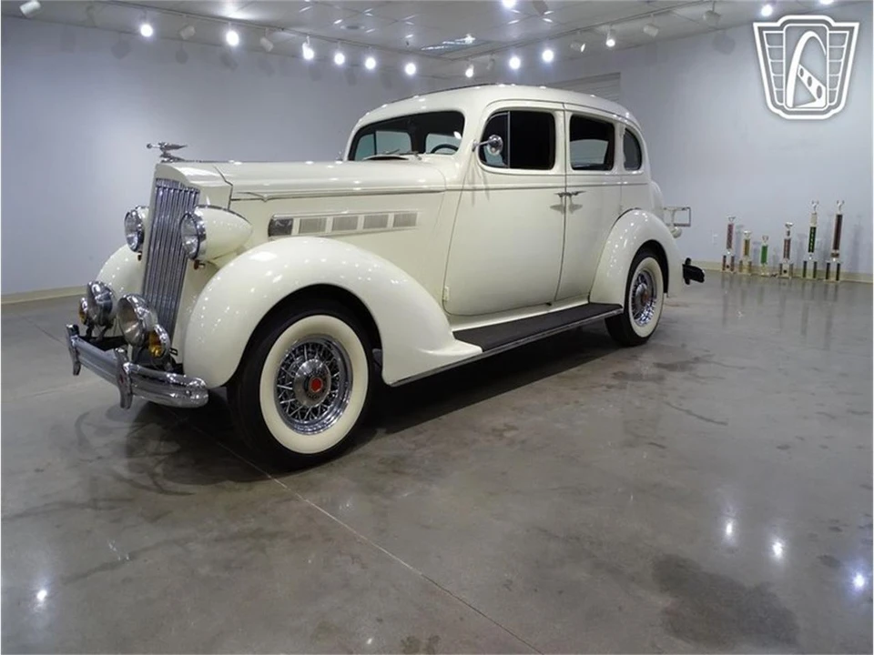 1936 Packard Eight - Image 2 of 31