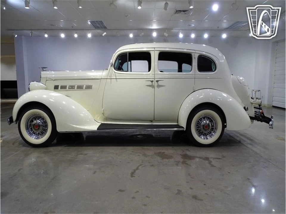 1936 Packard Eight - Image 7 of 31
