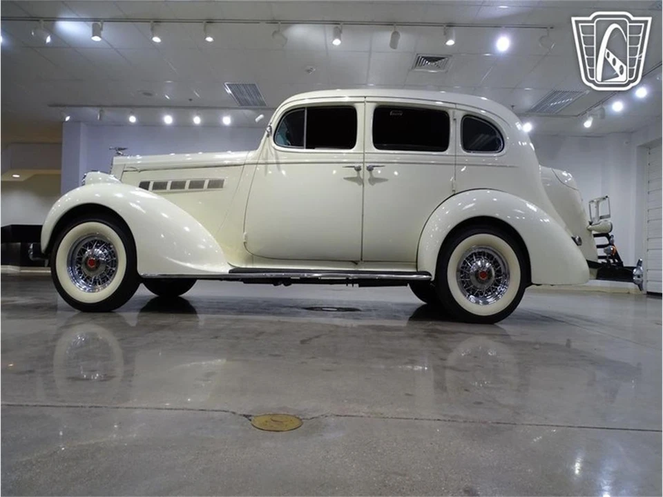 1936 Packard Eight - Image 8 of 31