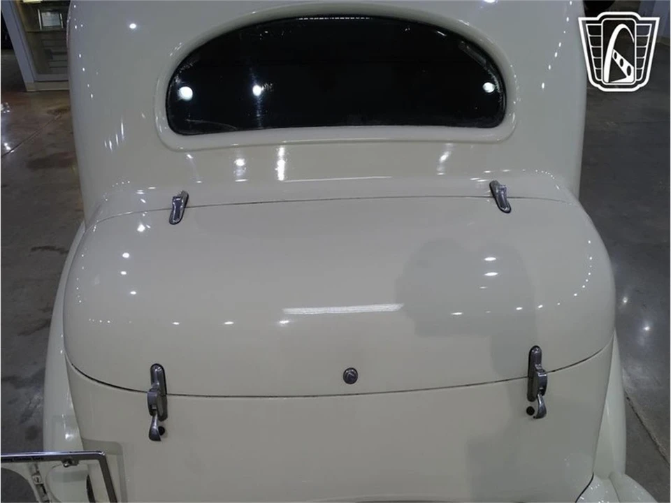 1936 Packard Eight - Image 28 of 31