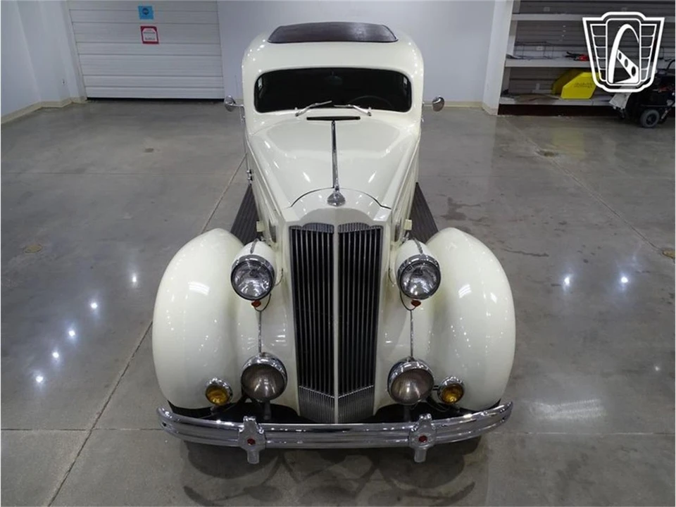 1936 Packard Eight - Image 24 of 31