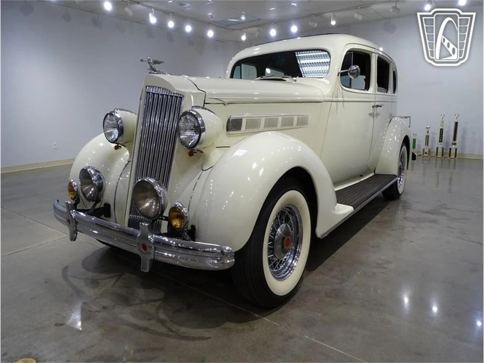1936 Packard Eight - Image 4 of 31