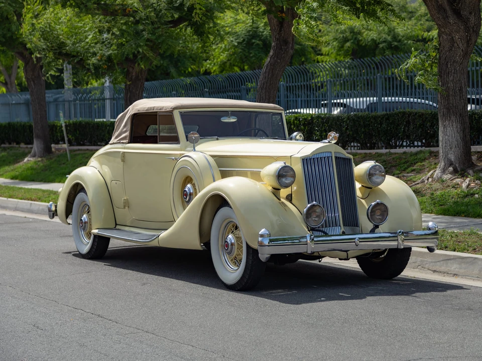 1936 Packard Eight - Image 4 of 31