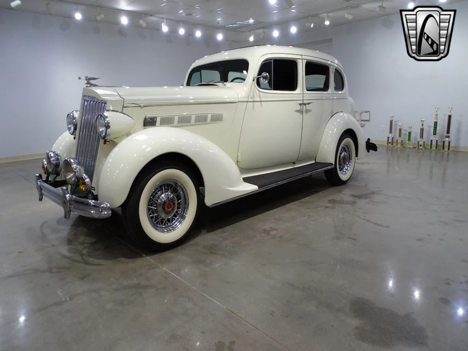 1936 Packard Eight - Image 3 of 12
